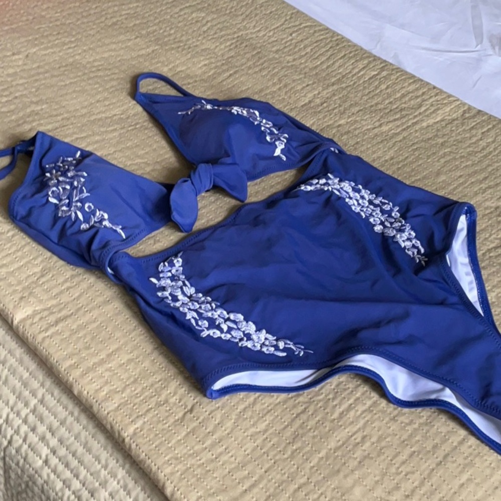 Cupshe Blue One Piece Swimsuit-NWT